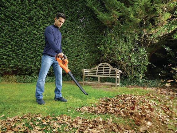 Black & Decker GWC1820PC-QW Akku-Laubbläser, 18 Volt, 2,0 Ah Li-Ion-Akku