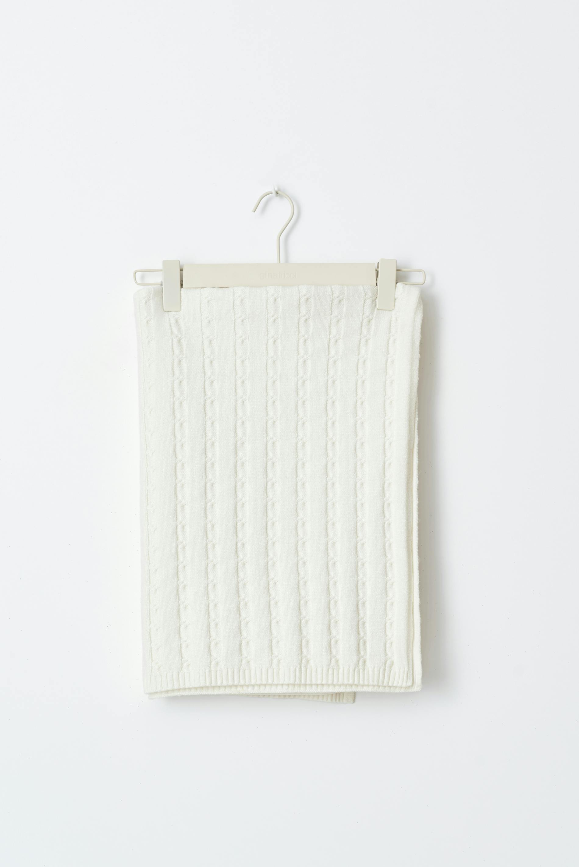 Soft knitted cable scarf