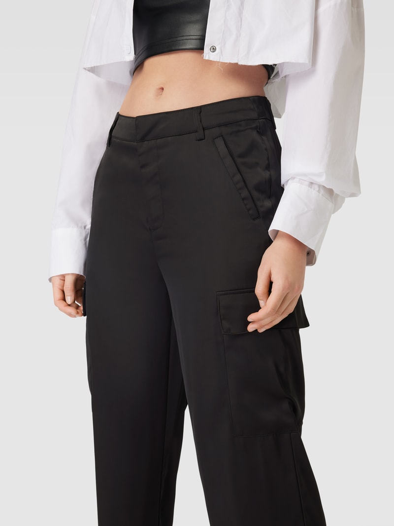 Cargohose mit Leistentaschen Modell 'PILAR' in schwarz