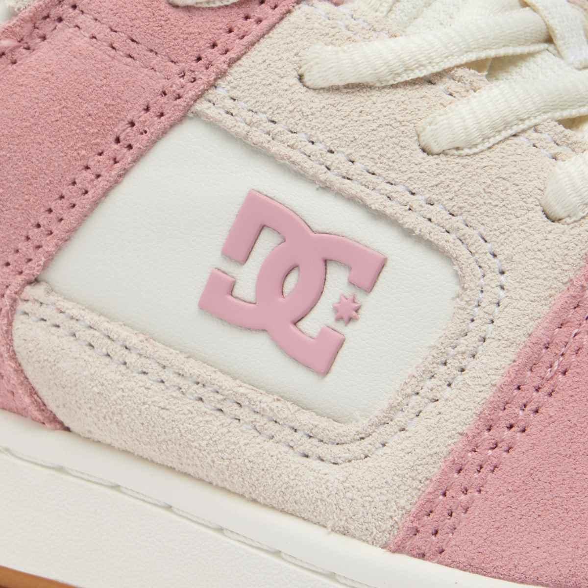 DC Manteca 4 träningsskor i vitt och rosa