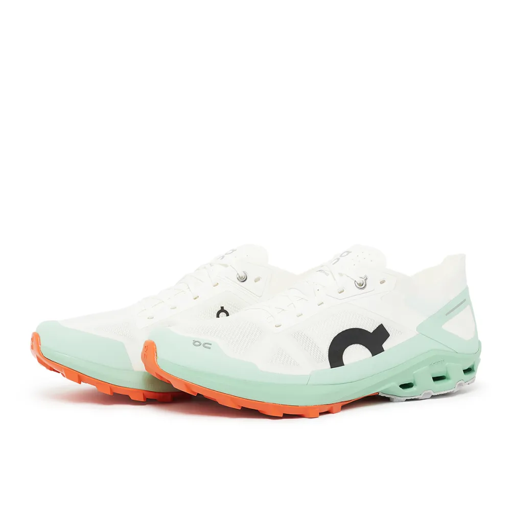 ON Cloudventure Peak 3 Undyed 3MD1079 / weiss