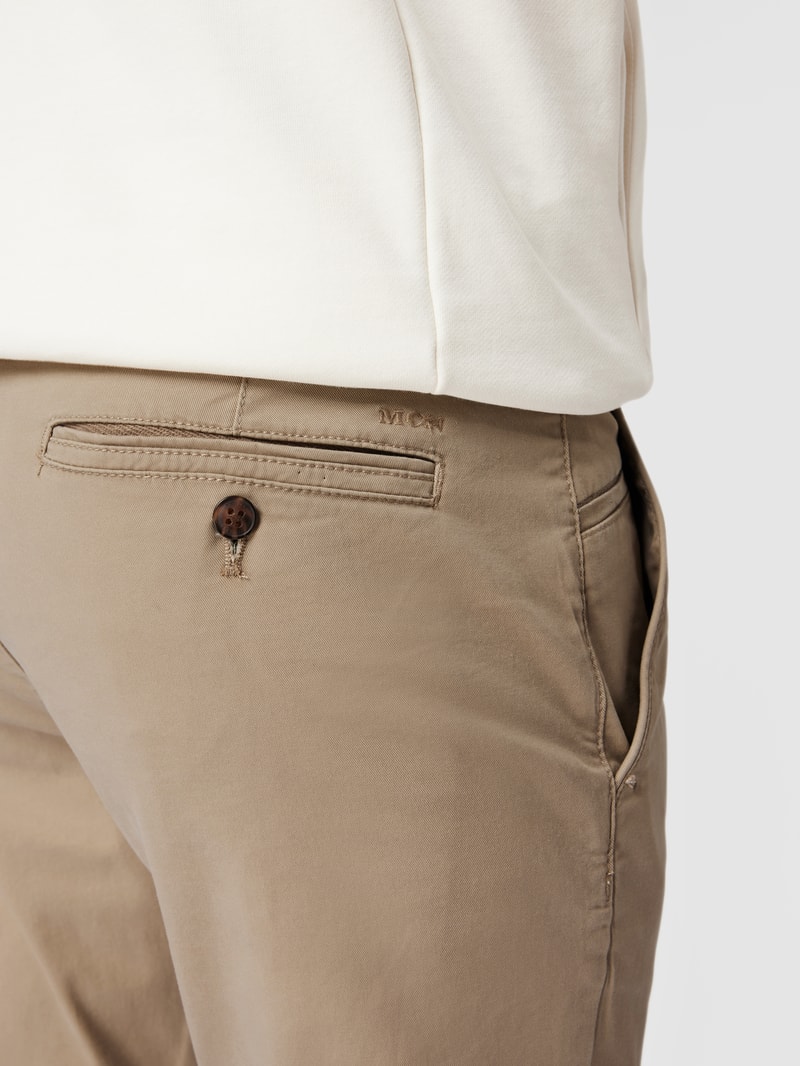 Super Slim Fit Chino mit Handytasche in beige