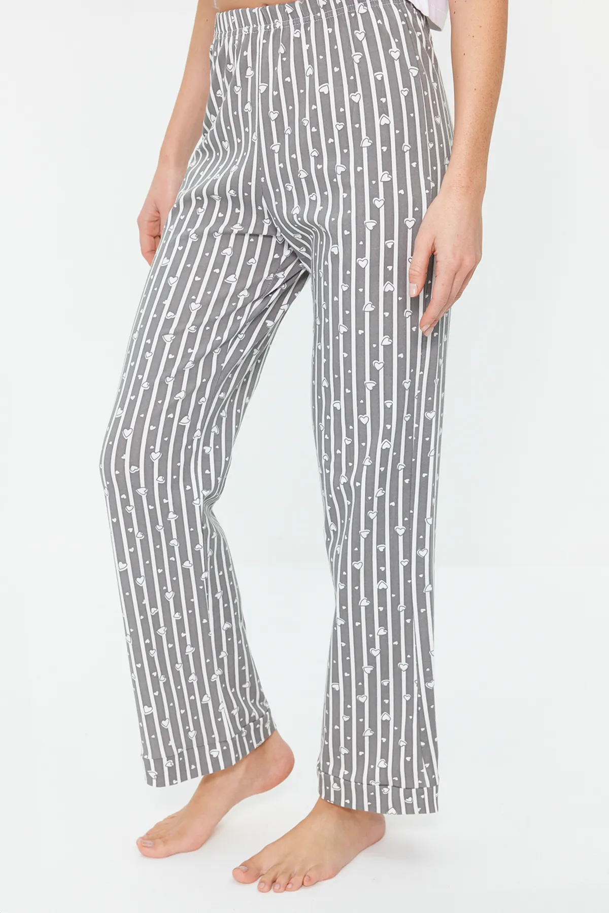 Trendyol Collection  Gestreifte gestrickte Pyjamahose aus anthrazitfarbener Baumwolle THMSS23PJ00002