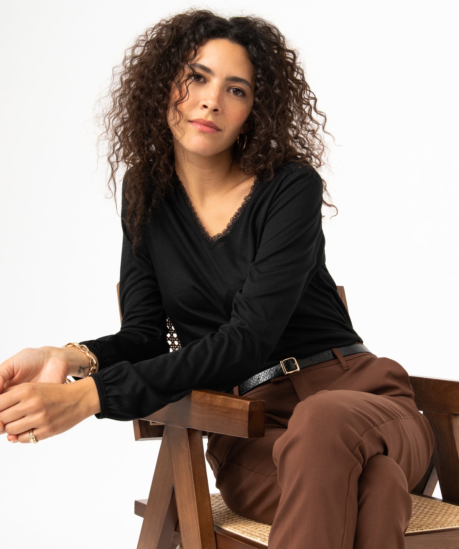 Tee-shirt à manches longues avec détails dentelle femme noir | GEMO