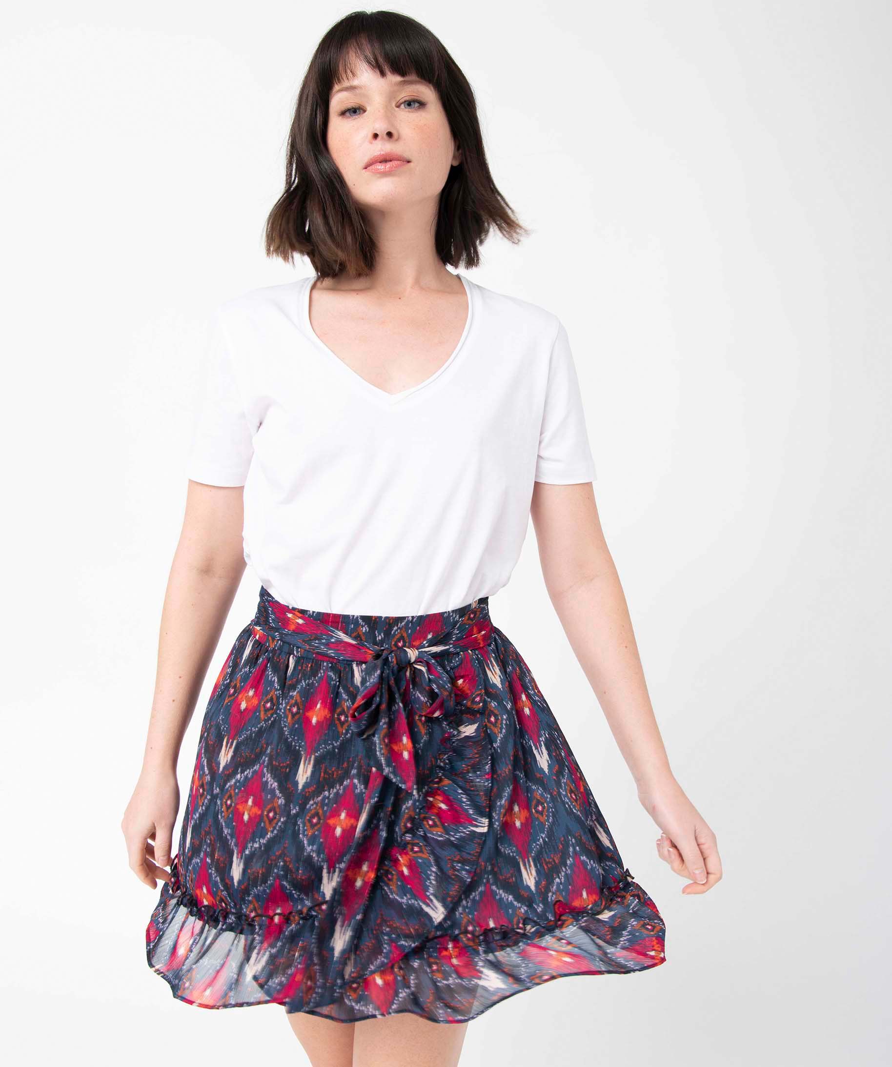 Tee-shirt femme à manches courtes avec col V roulotté blanc | GEMO