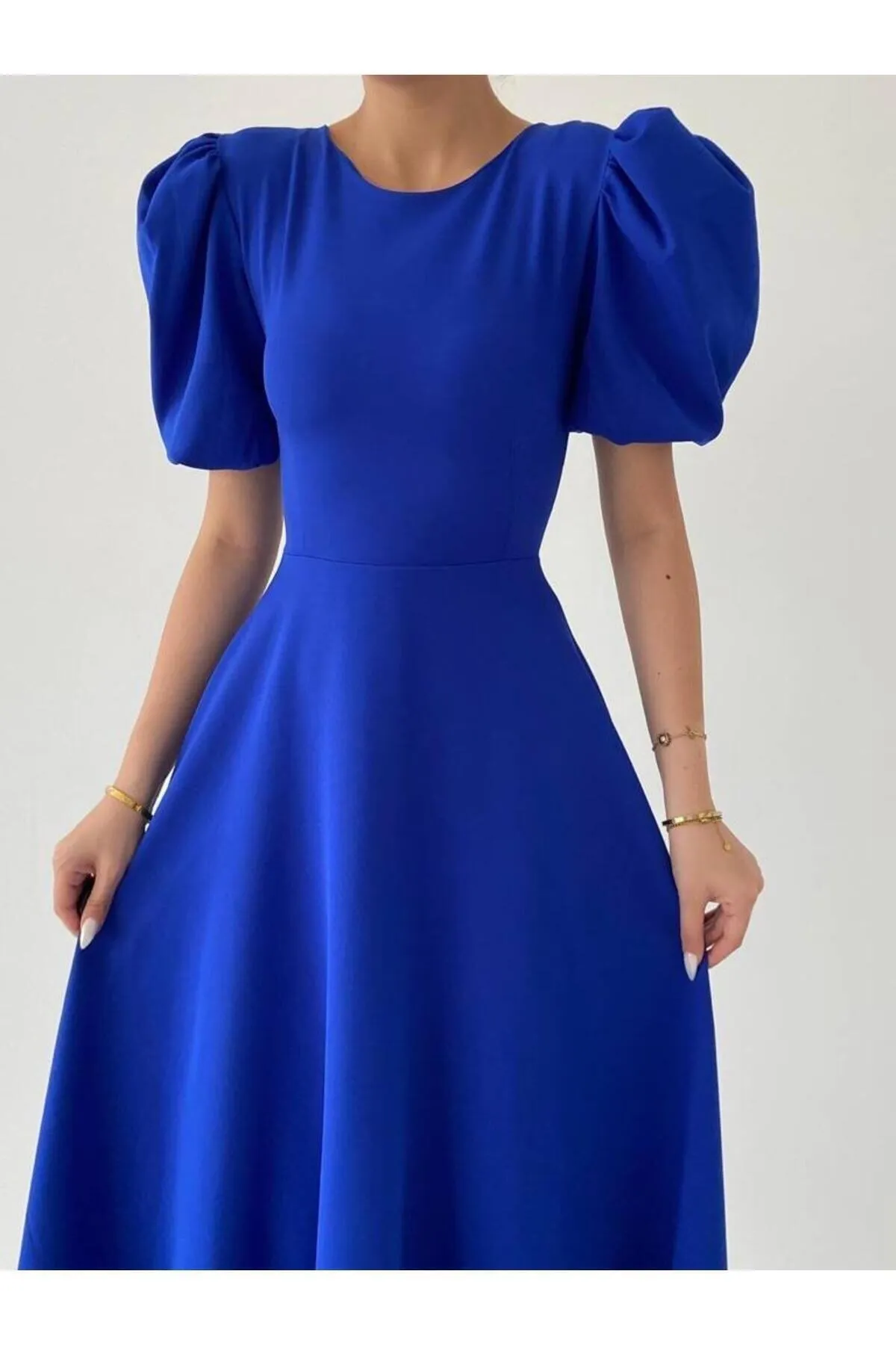 Afiş Butik  Saks – Blaues Midikleid mit Wassermelonenärmeln