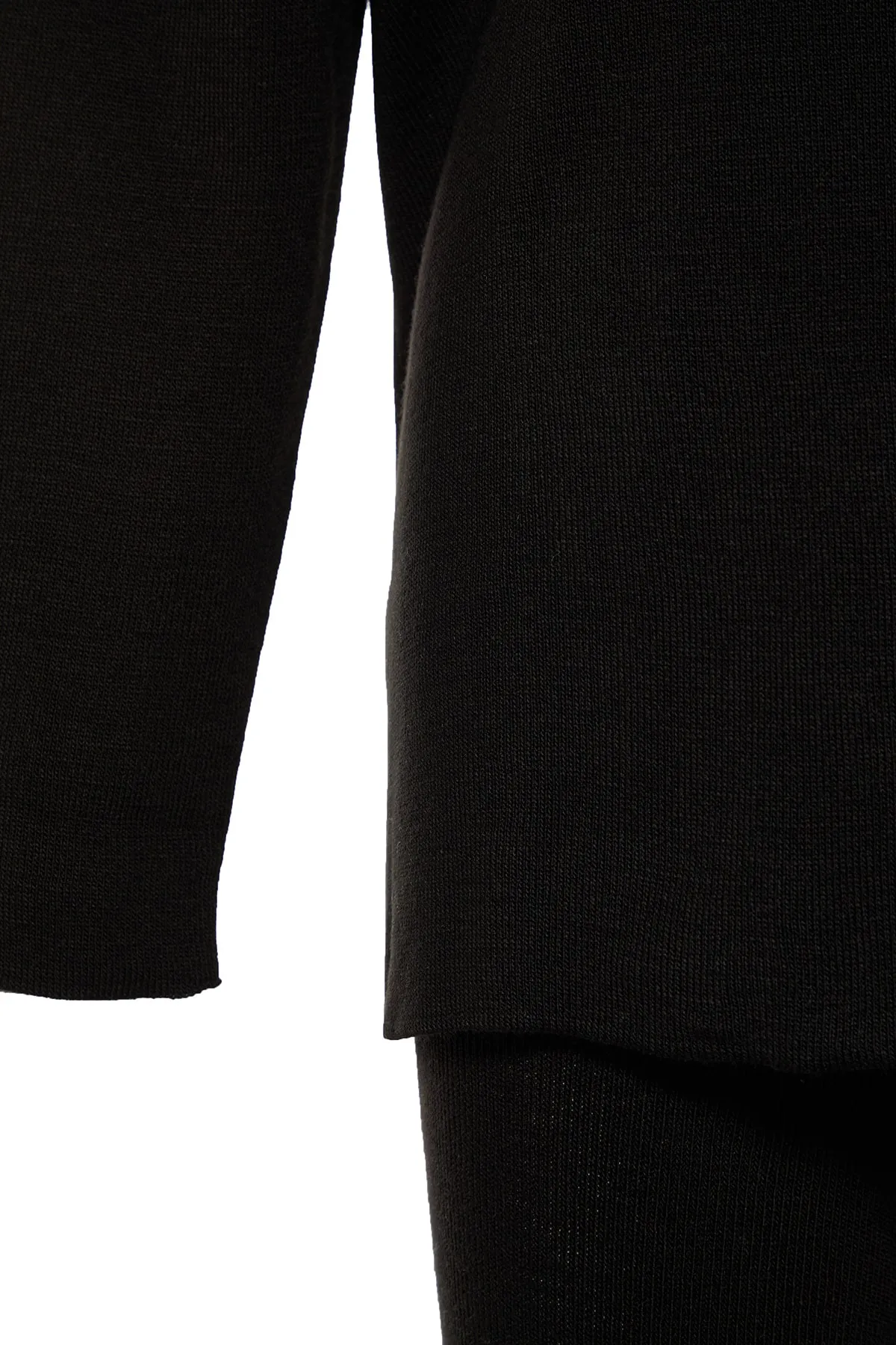 Trendyol Collection  Schwarzes Strickoberteil und -unterteil-Set mit Stehkragen und Reißverschluss THMAW23AU00011