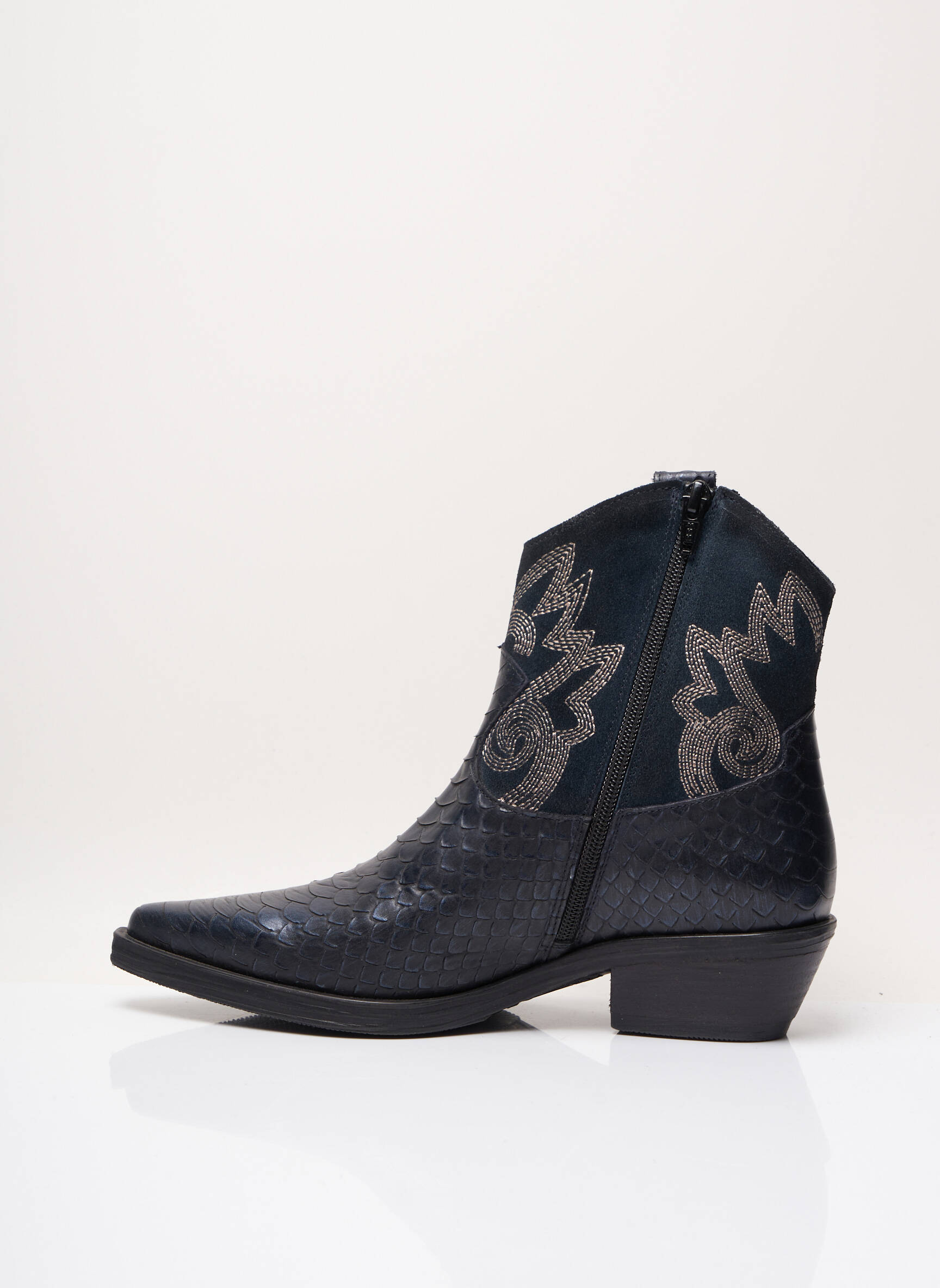 Emanuele Crasto Bottines Femme couleur bleu