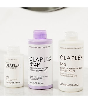 OLAPLEX No. 4P Blonde Enhancer Toning Shampoo Haarshampoo-250 ml