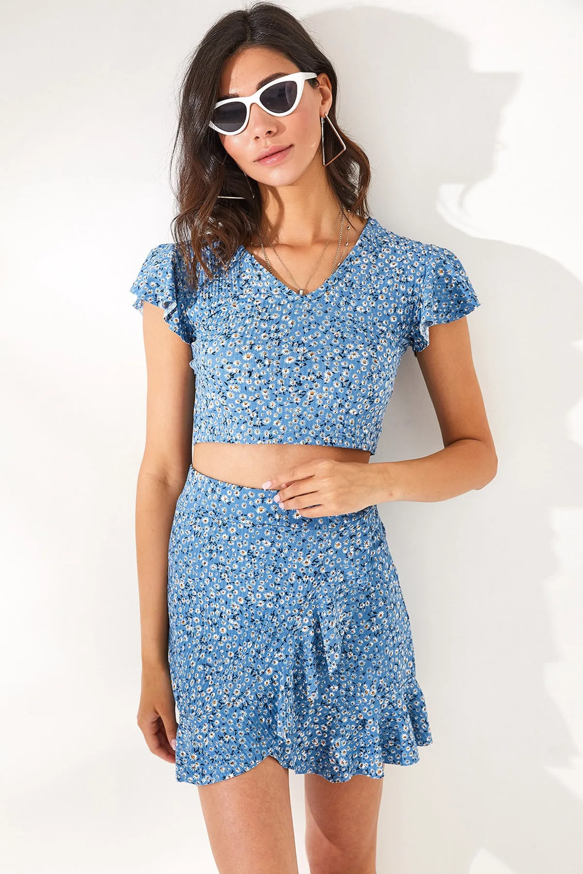Olalook  Damen Set mit Wickelrock, Unterteil und Oberteil in Indigoblau mit Blumenmuster TKM-19000140