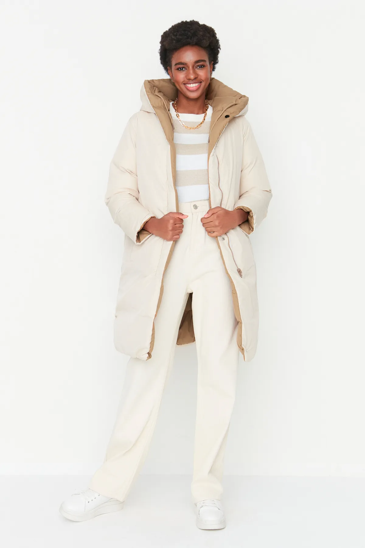 Trendyol Collection  Braun-Ecru doppelseitige, wasserabweisende, lange Pufferjacke mit Kapuze TWOAW23MO00052