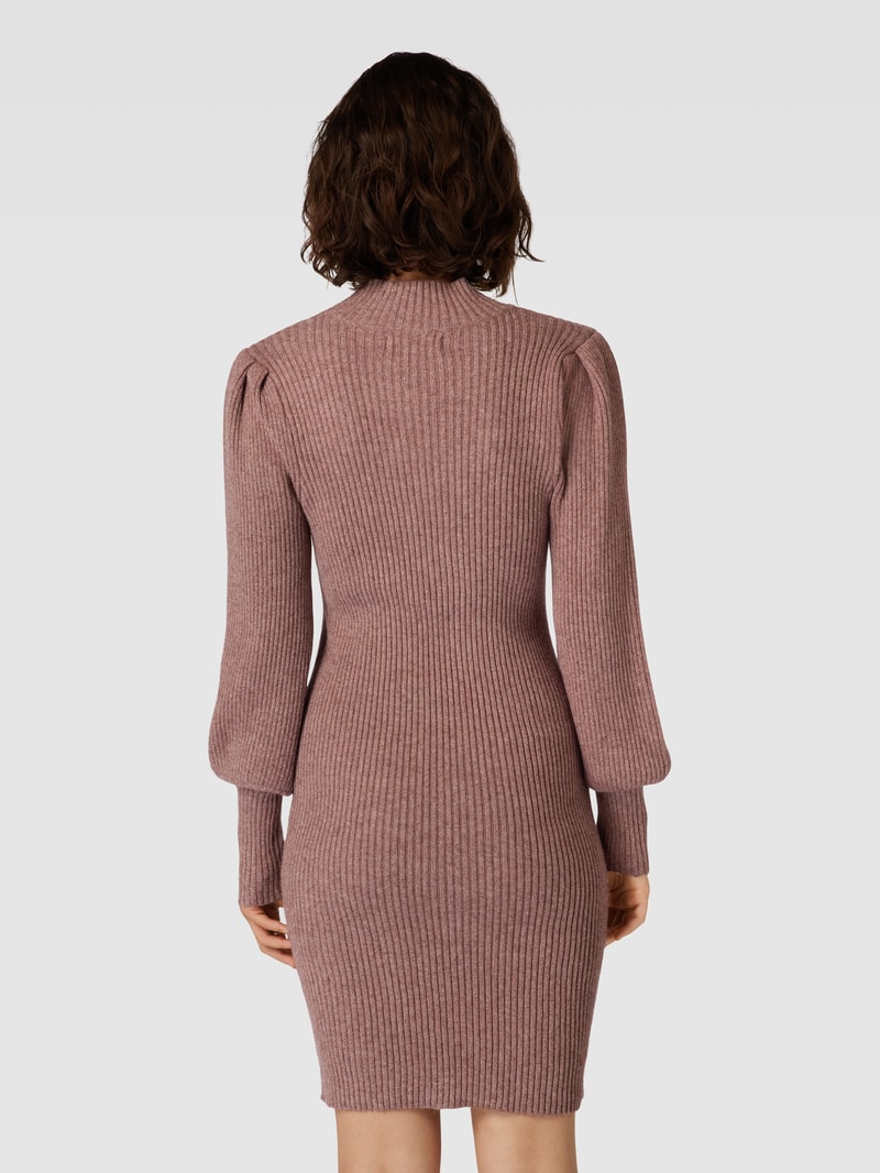 Strickkleid mit Stehkragen Modell 'KATIA' in mittelbraun