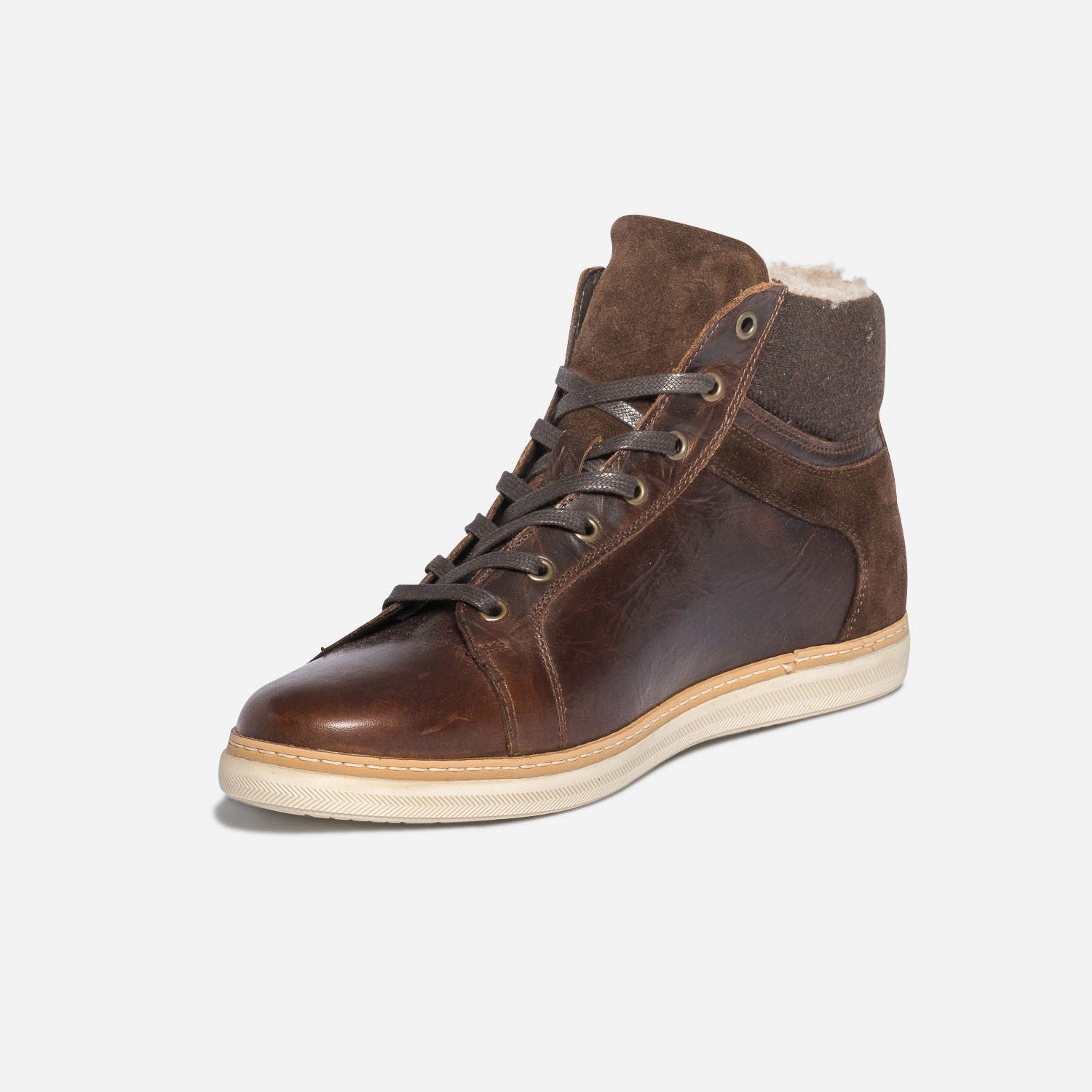 Basket marron en cuir fourrée