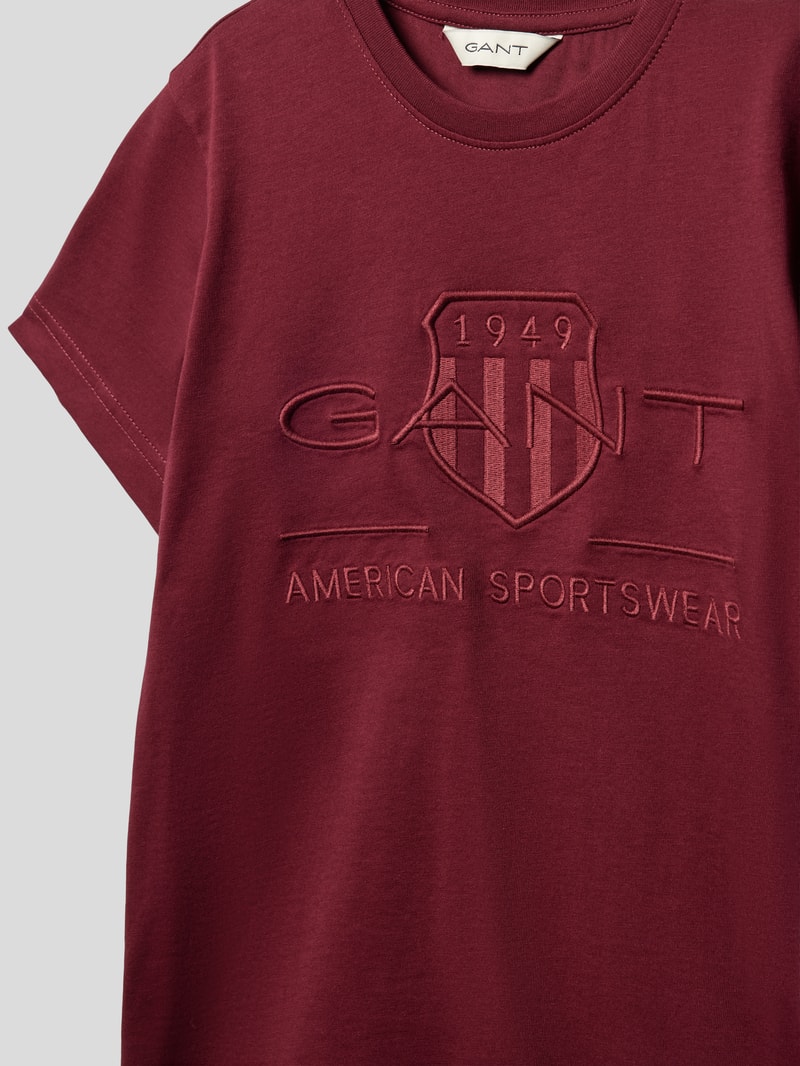 T-Shirt mit Label-Stitching Modell 'TONAL' in bordeaux rot