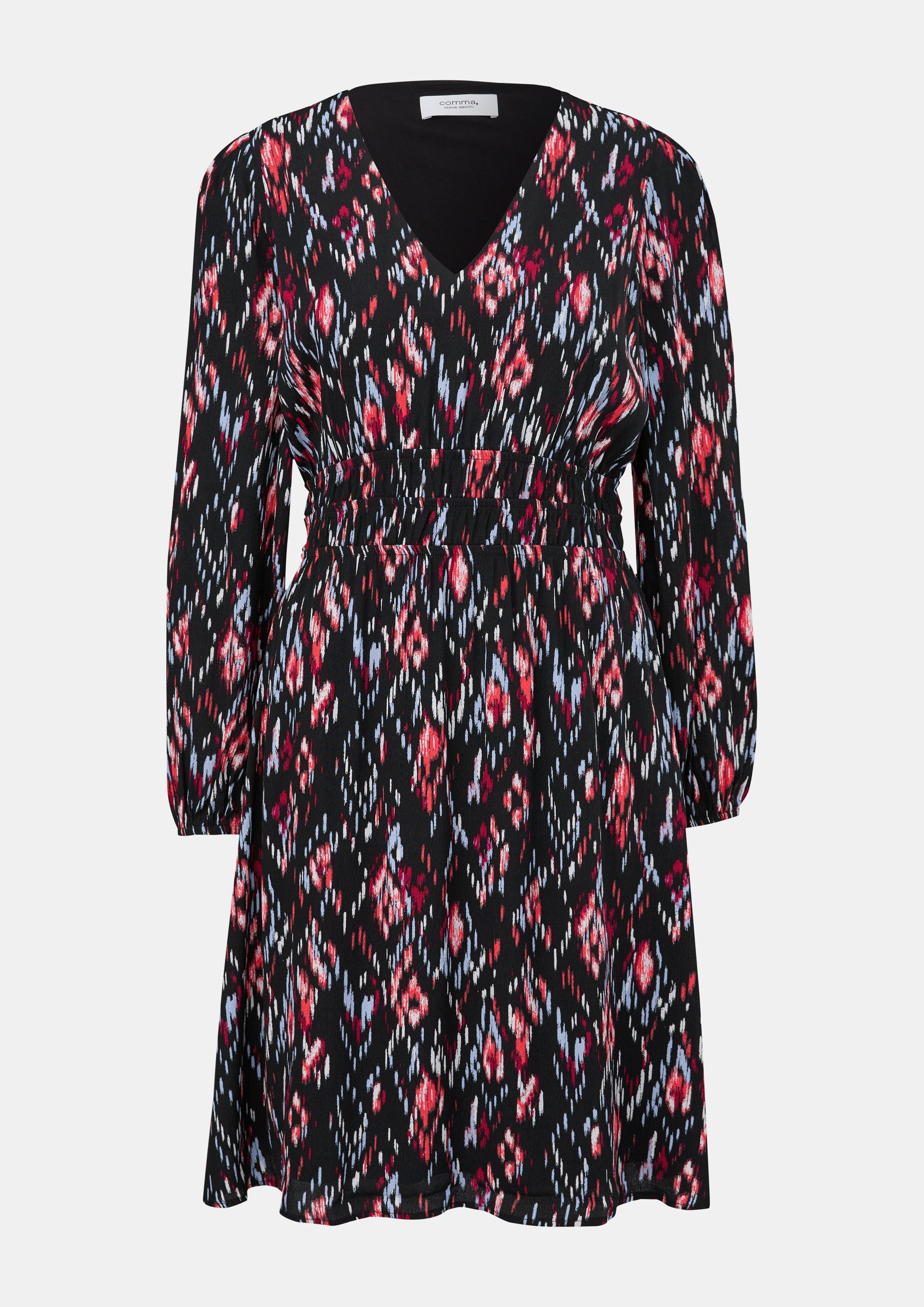 Tailliertes Kleid aus Crêpe - schwarz