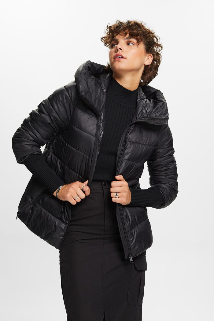Steppjacke mit Kapuze