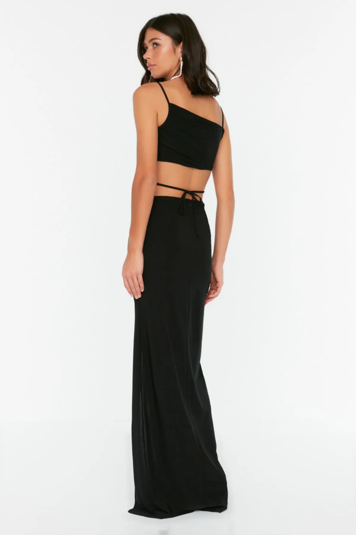 Trendyol Collection  Schwarzes langes Abendkleid mit Paspelierung TPRSS22AE0047