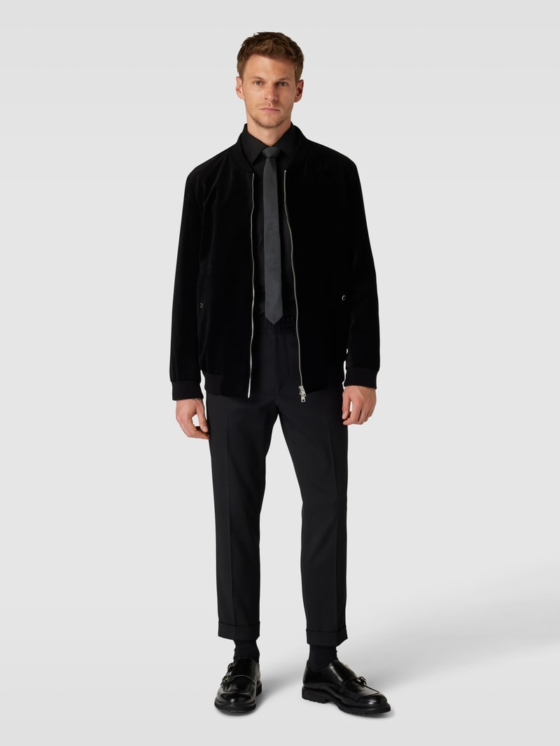 Regular Fit Business-Hemd mit Kentkragen in schwarz