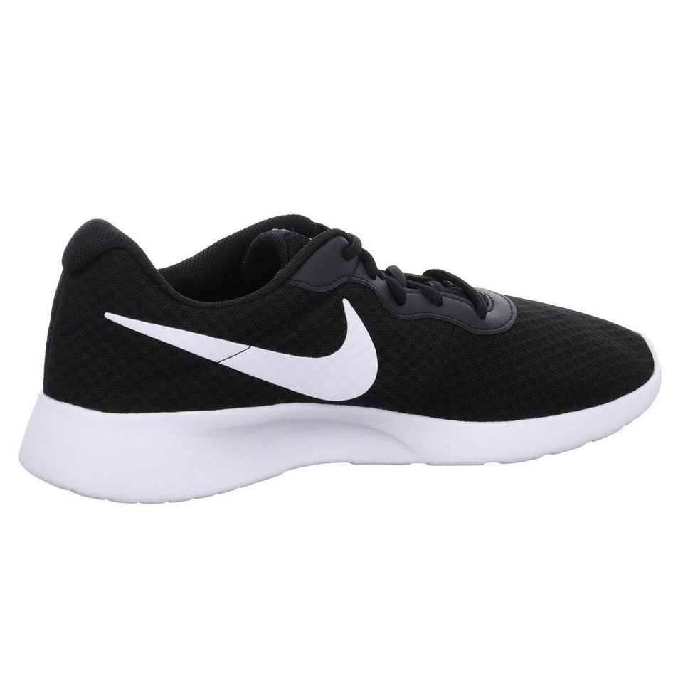 Nike Tanjun Sneaker