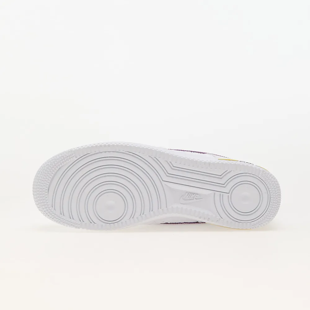 Nike Air Force 1 07 FJ4209-100 / weiss