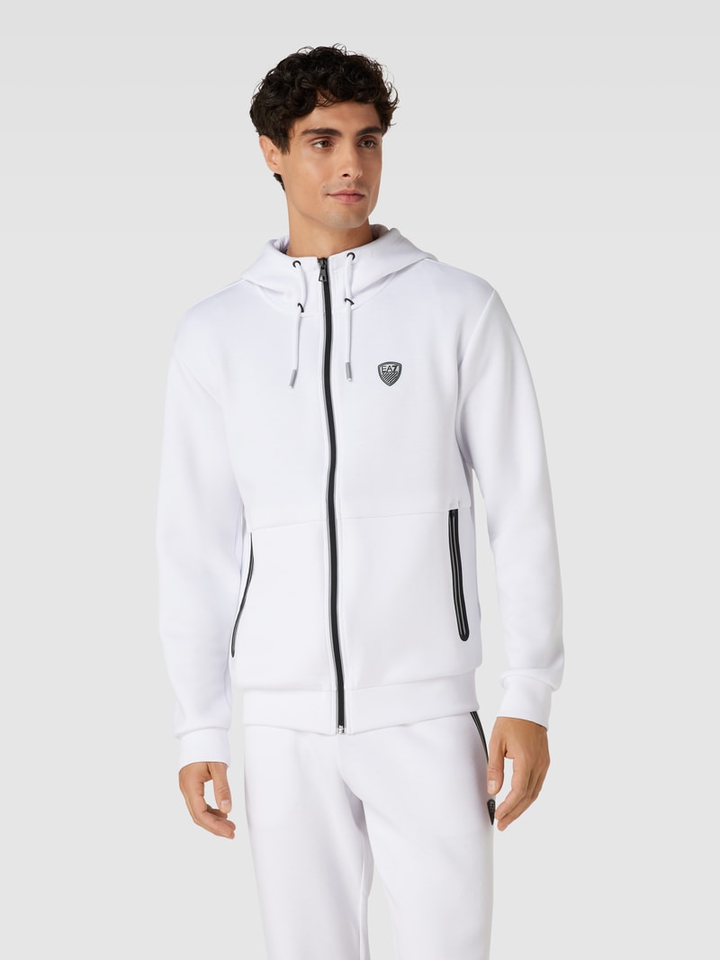 Sweatjacke mit Kontrastpaspeln in weiß