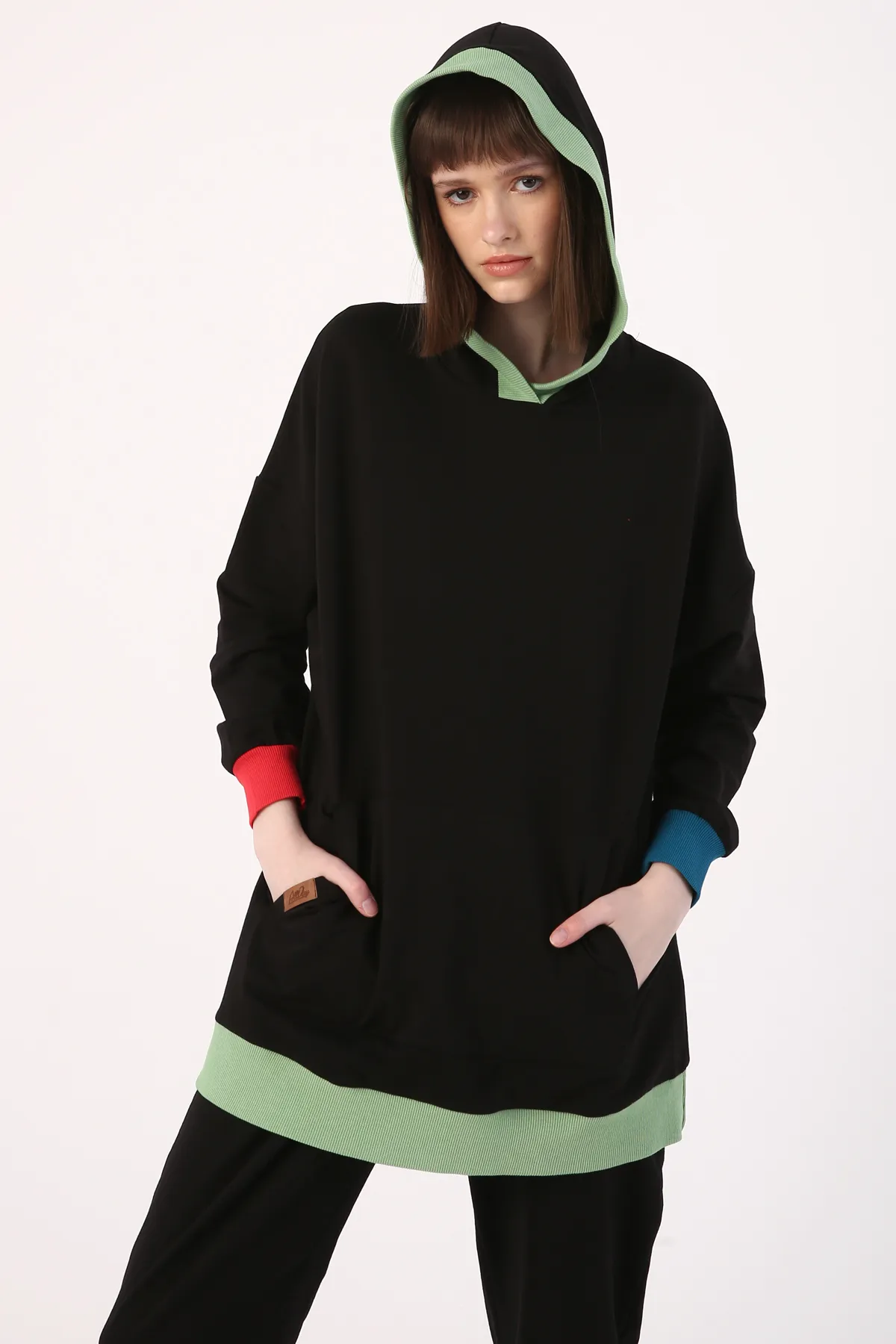 ALLDAY  Schwarzer, bunter Camisole-Trainingsanzug mit Kapuze