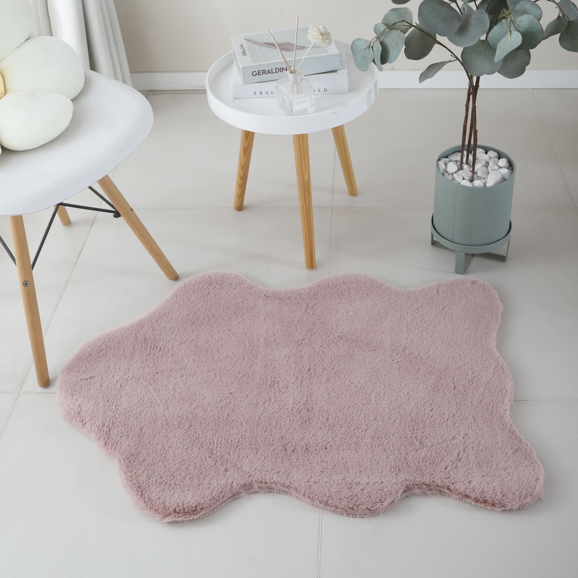 Fellteppich Schaffell imitat, Carpetsale24, Läufer, Höhe: 25 mm, Teppich Plüsch Einfarbig Schaffellform Kunstfell Kinderzimmer