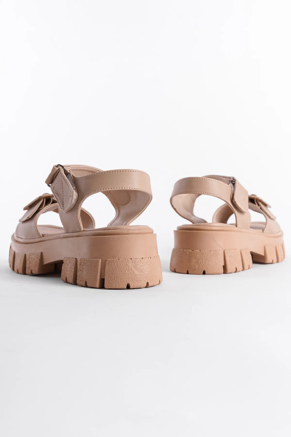 Capone Outfitters  Sandalette - Braun - Blockabsatz