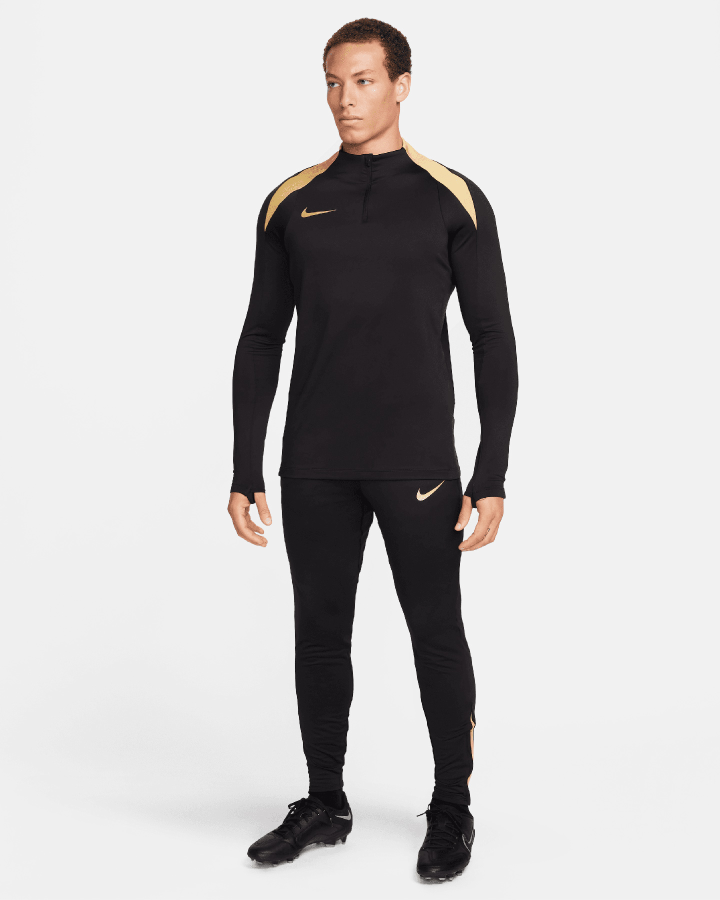 Futbalové šortky Nike Strike Dri Fit M FN2405-011
