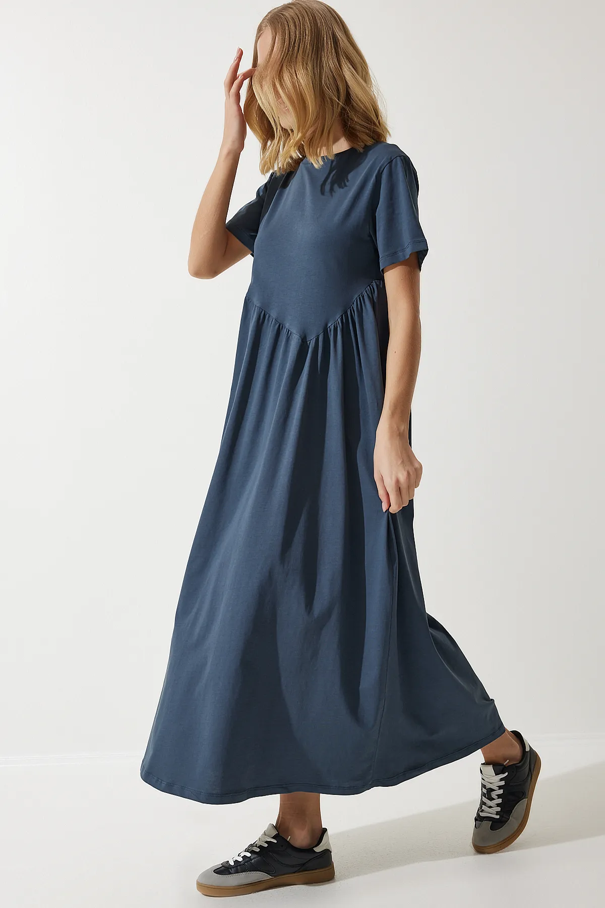Happiness İstanbul  Geräuchertes, gerafftes, langes Strickkleid für Damen MC00272