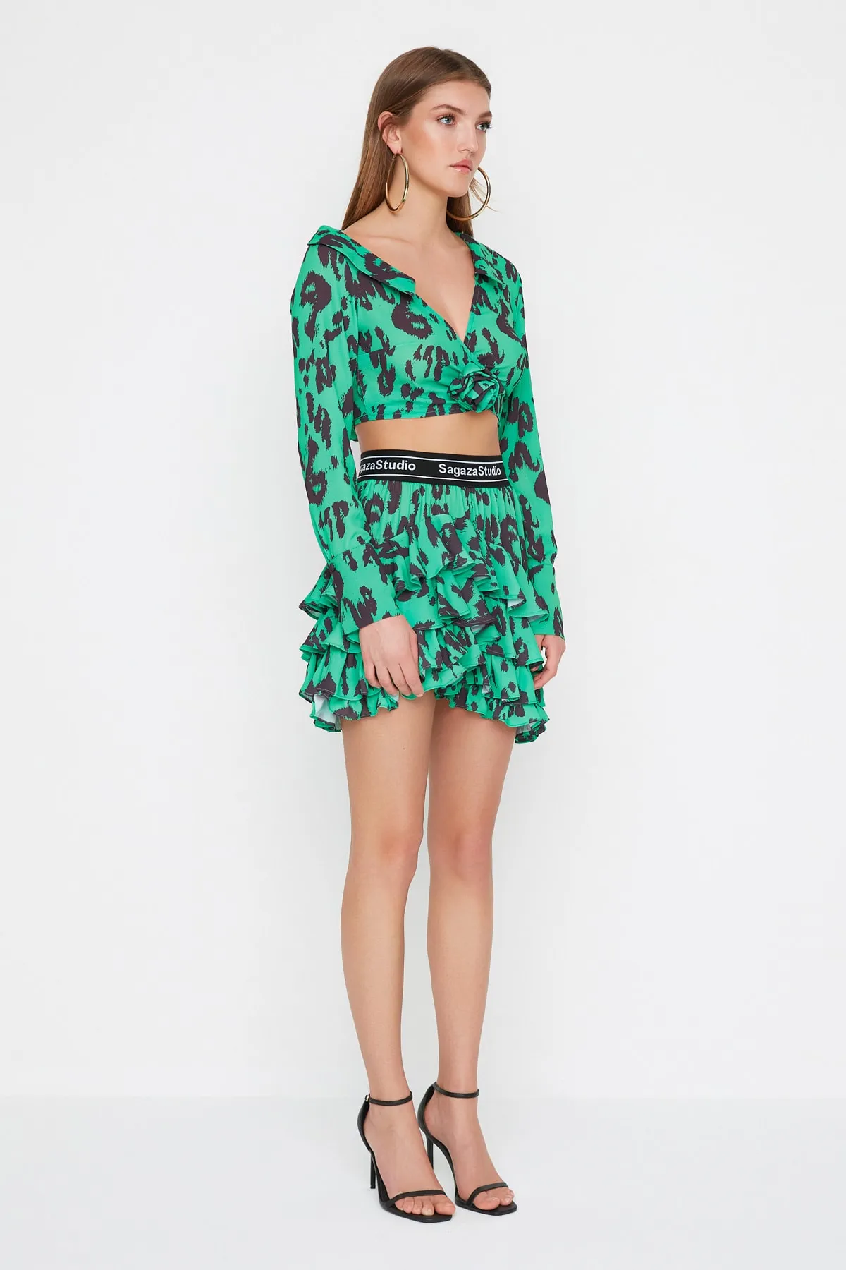 Trendyol Collection  X Sagaza Studio Grüner Chiffonrock mit Leopardenmuster TPRSS22ET00003