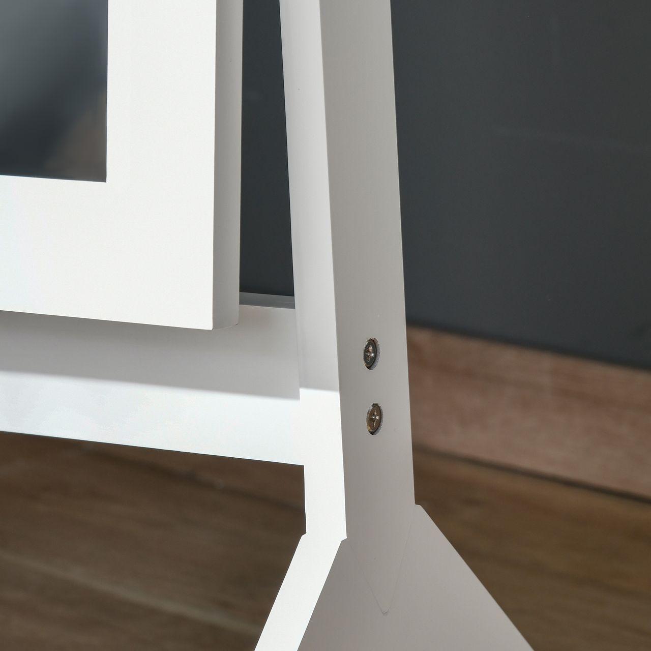 HOMCOM Standspiegel Ganzkörperspiegel Schminkspiegel Erhöhte Füße Pflegeleicht MDF Weiß 47 x 46 x 148 cm