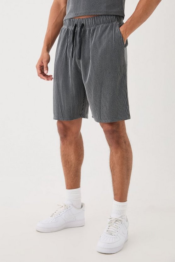 Lockere mittellange strukturierte Shorts mit Streifen