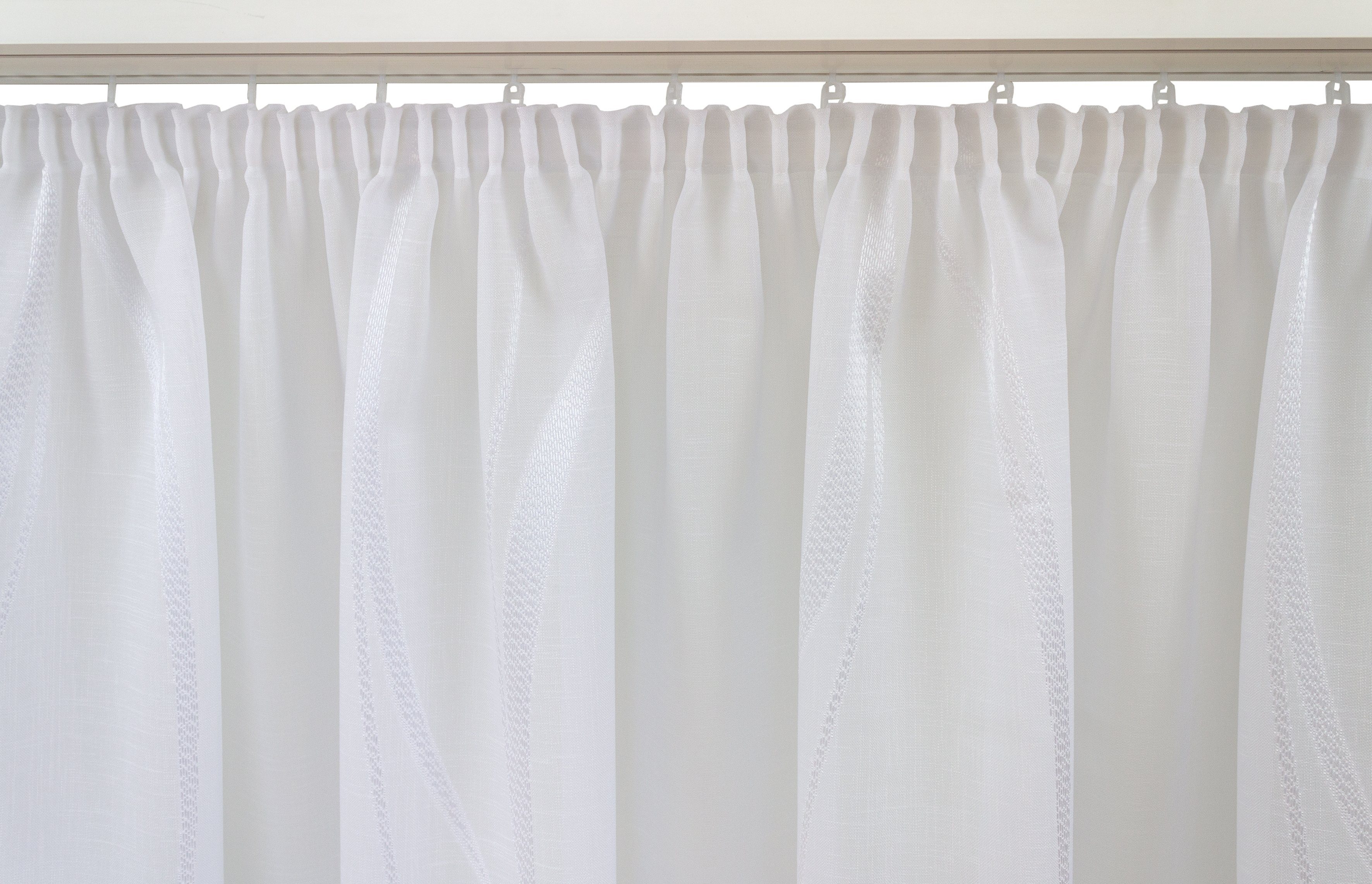 Gardine nach Maß Alexa, VHG, Kräuselband (1 St), halbtransparent, echter Scherli, Webgardine, verschiedene Größen, Abschluss mit Beschwerungsband