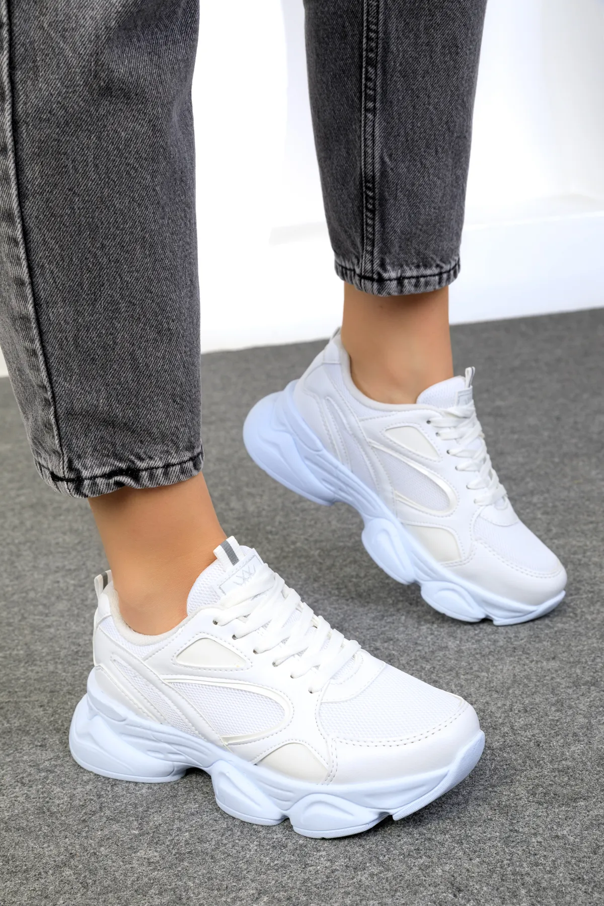 SOHO  Weiße Damen Sneakers 17226