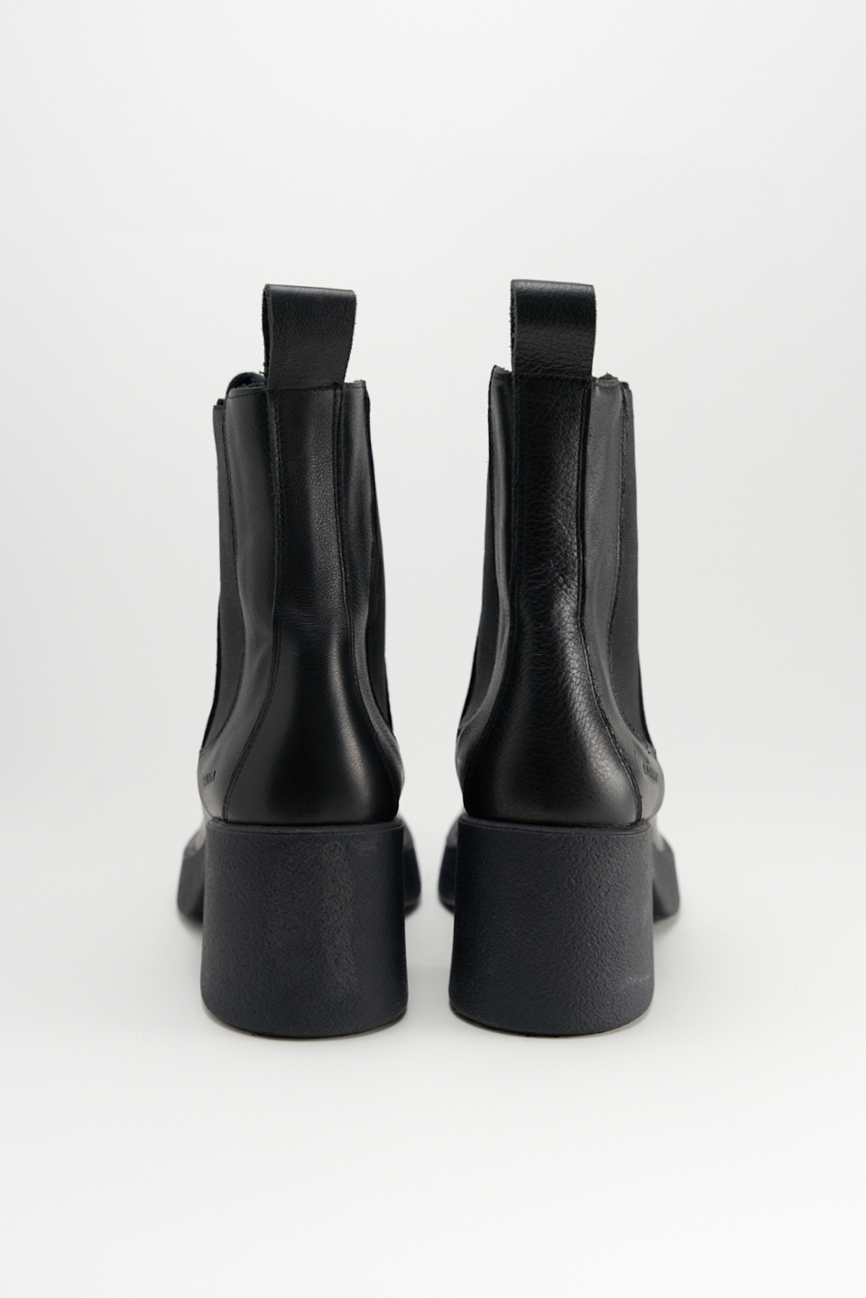 CPH569 vitello black