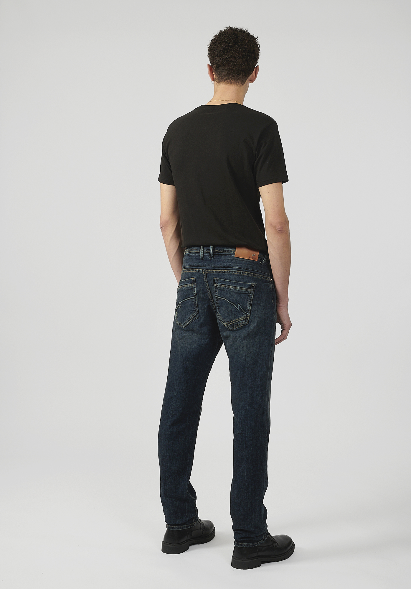 TOBY   Jean bleu straight Homme
