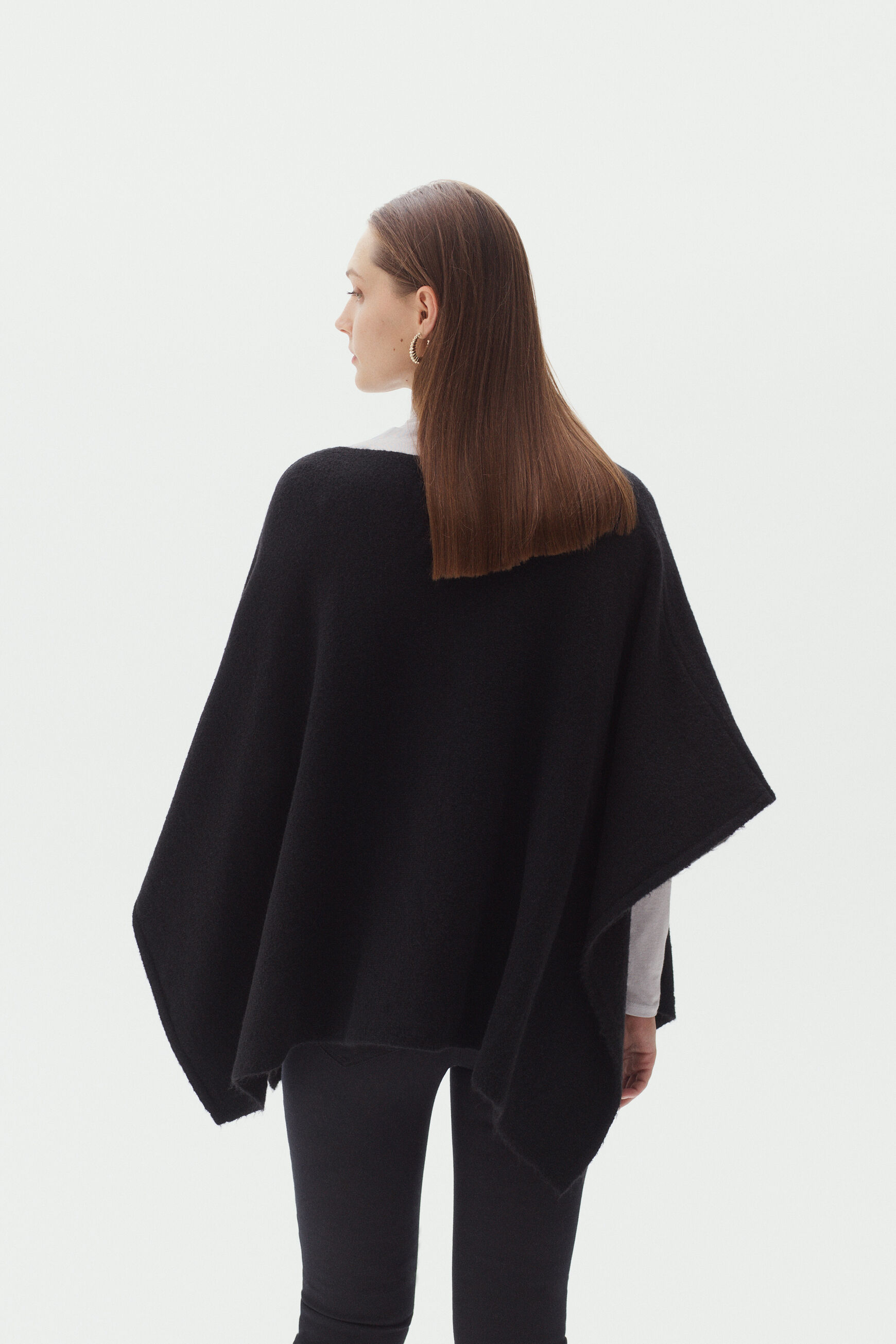 poncho lisa bijoux noir femme