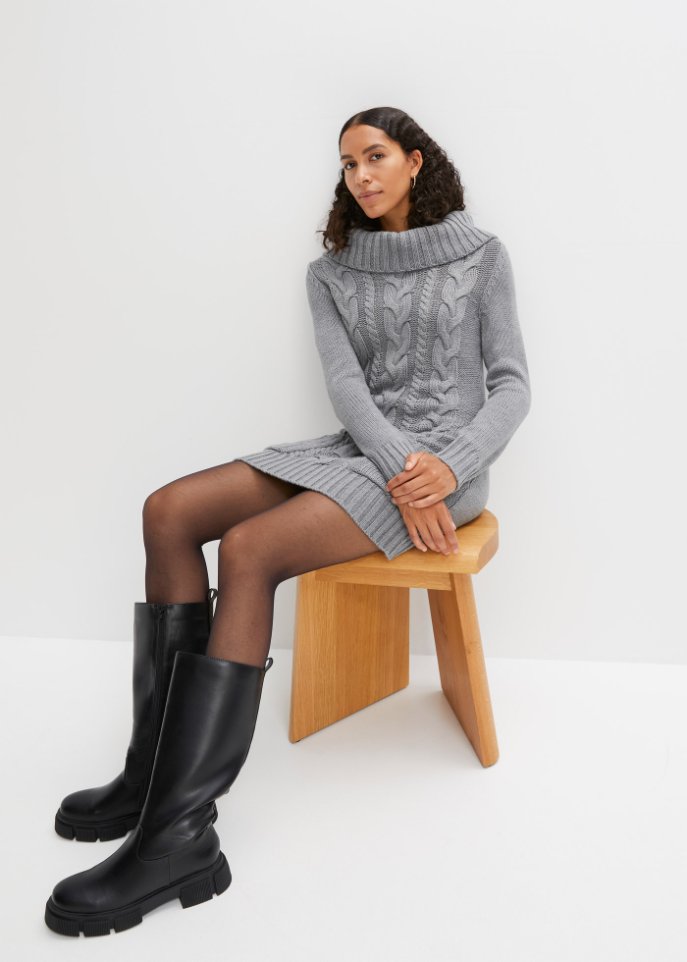 Strickkleid mit Rollkragen und aufgesetzten Taschen