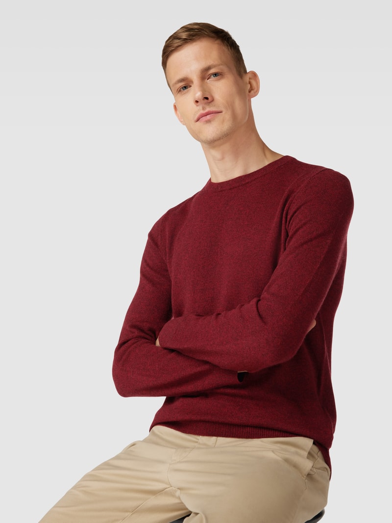 Strickpullover in melierter Optik in kirschrot meliert