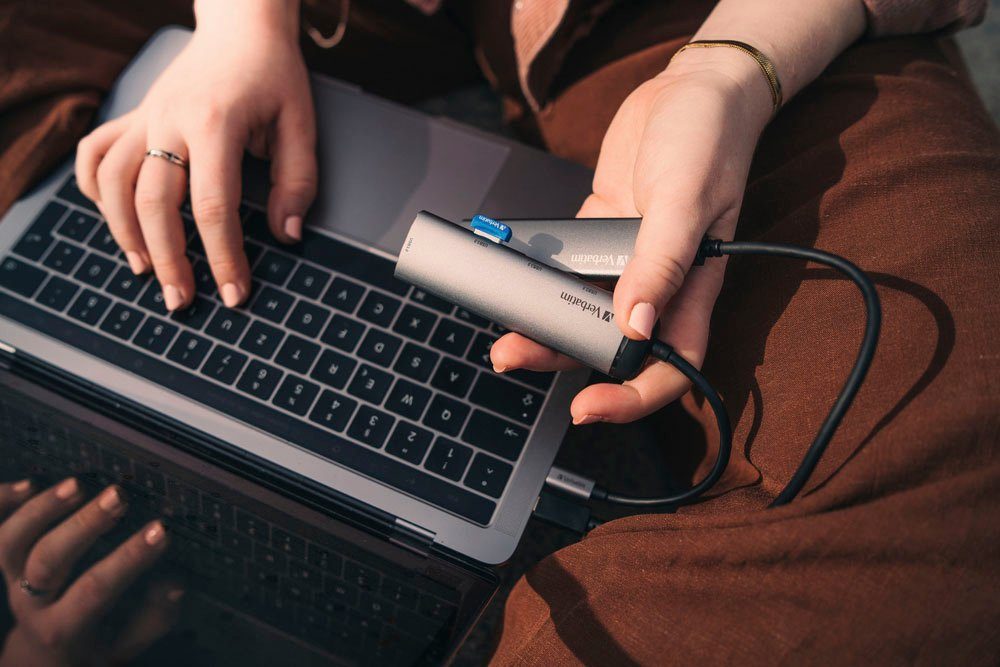 Verbatim Vx500 120GB externe SSD (120 GB) 500 MB/S Lesegeschwindigkeit, 290 MB/S Schreibgeschwindigkeit