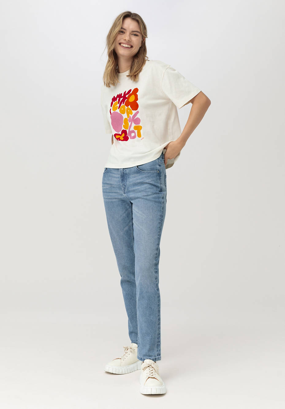 LIV LEE X HESSNATUR T-Shirt aus reiner Bio-Baumwolle