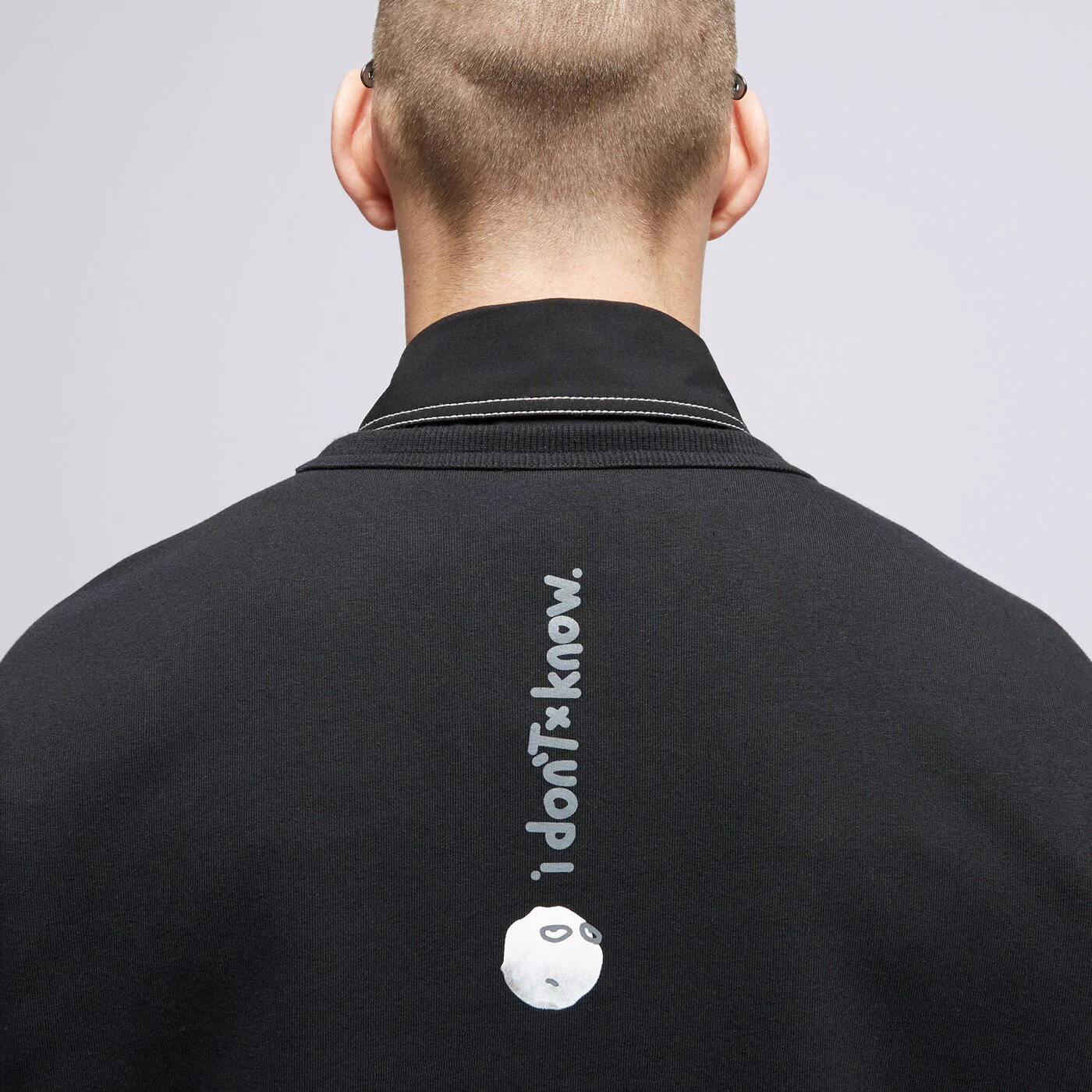 S.NOW JOB SIZEER CREWNECK “I DON'T KNOW” BLACK Schwarz