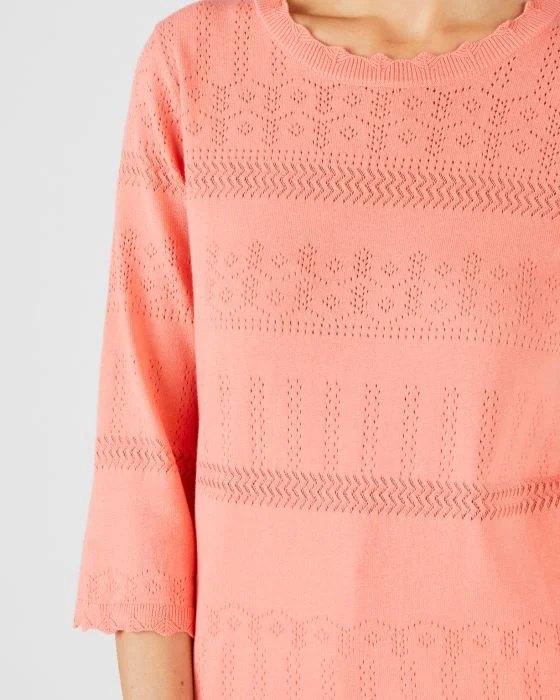 Pull ajouré en coton majoritaire