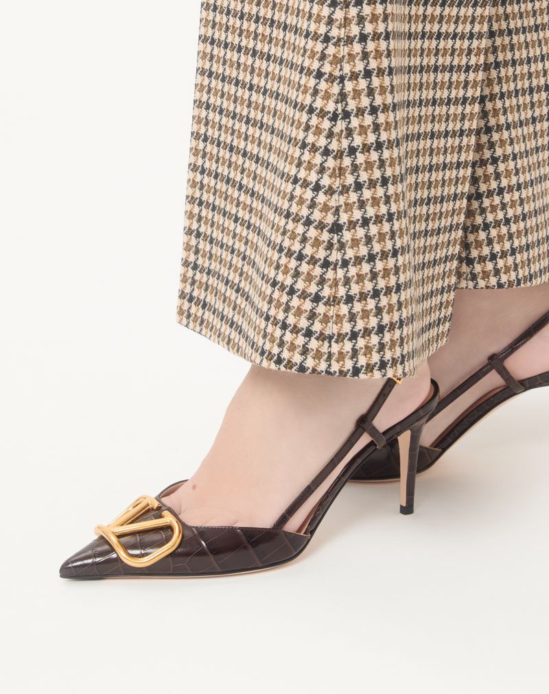 80 mm slingback-pumps i kalveskind med V-logo og signaturtryk