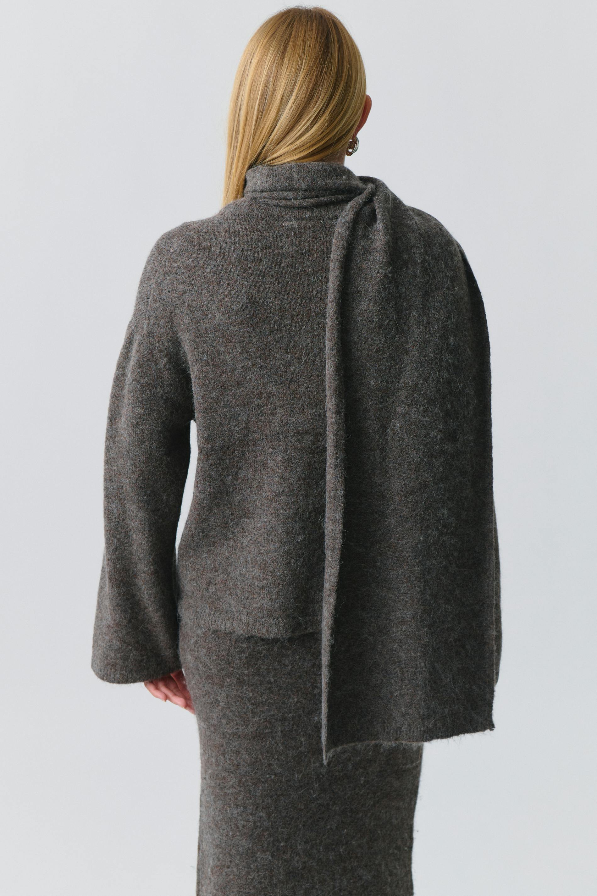 Knitted scarf sweater