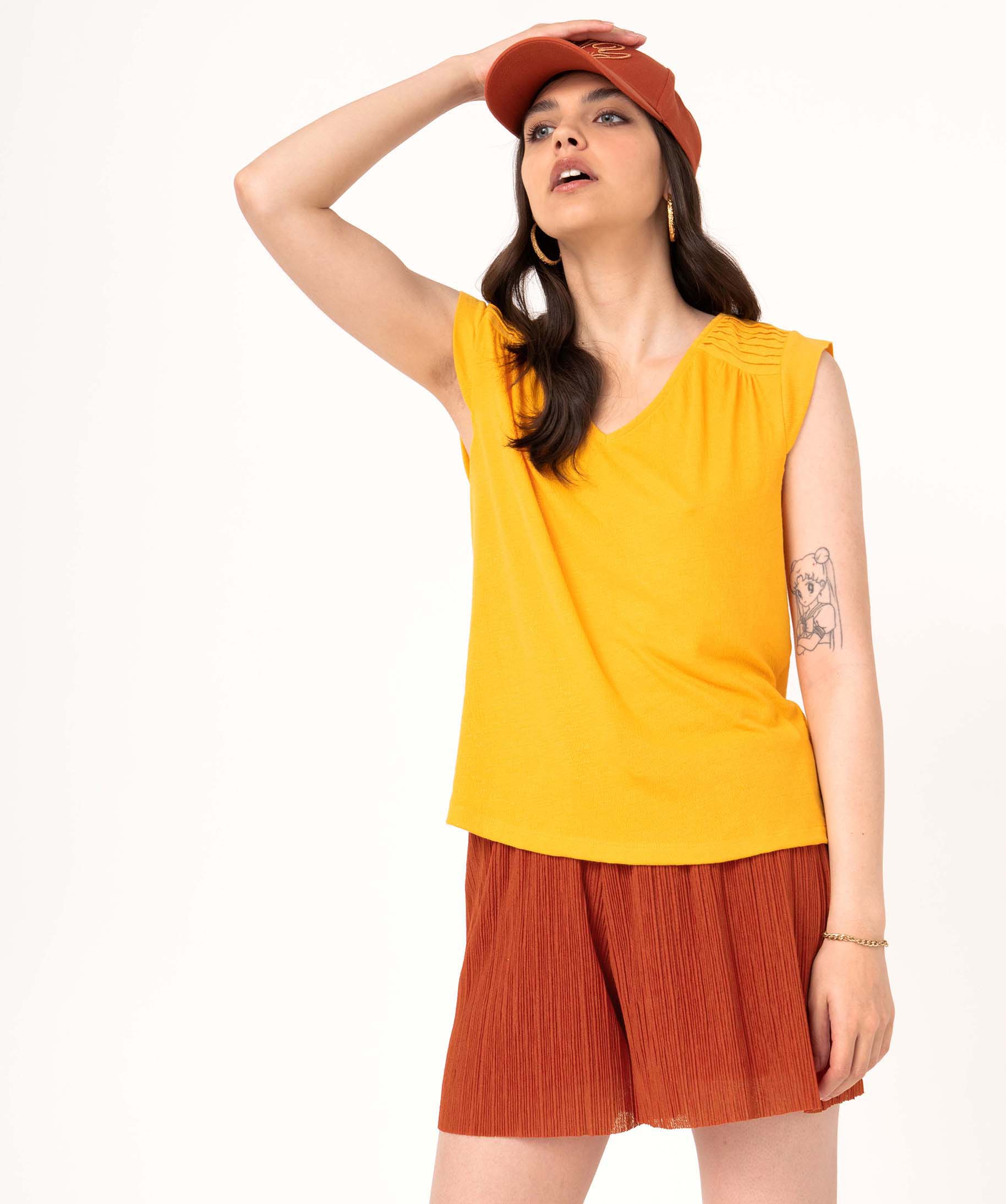 Tee-shirt sans manches en maille pailletée femme jaune | GEMO