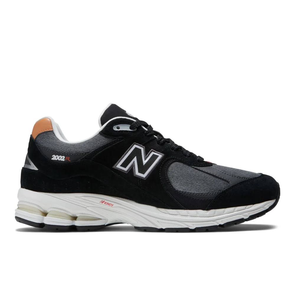 New Balance 2002R M2002REB / schwarz