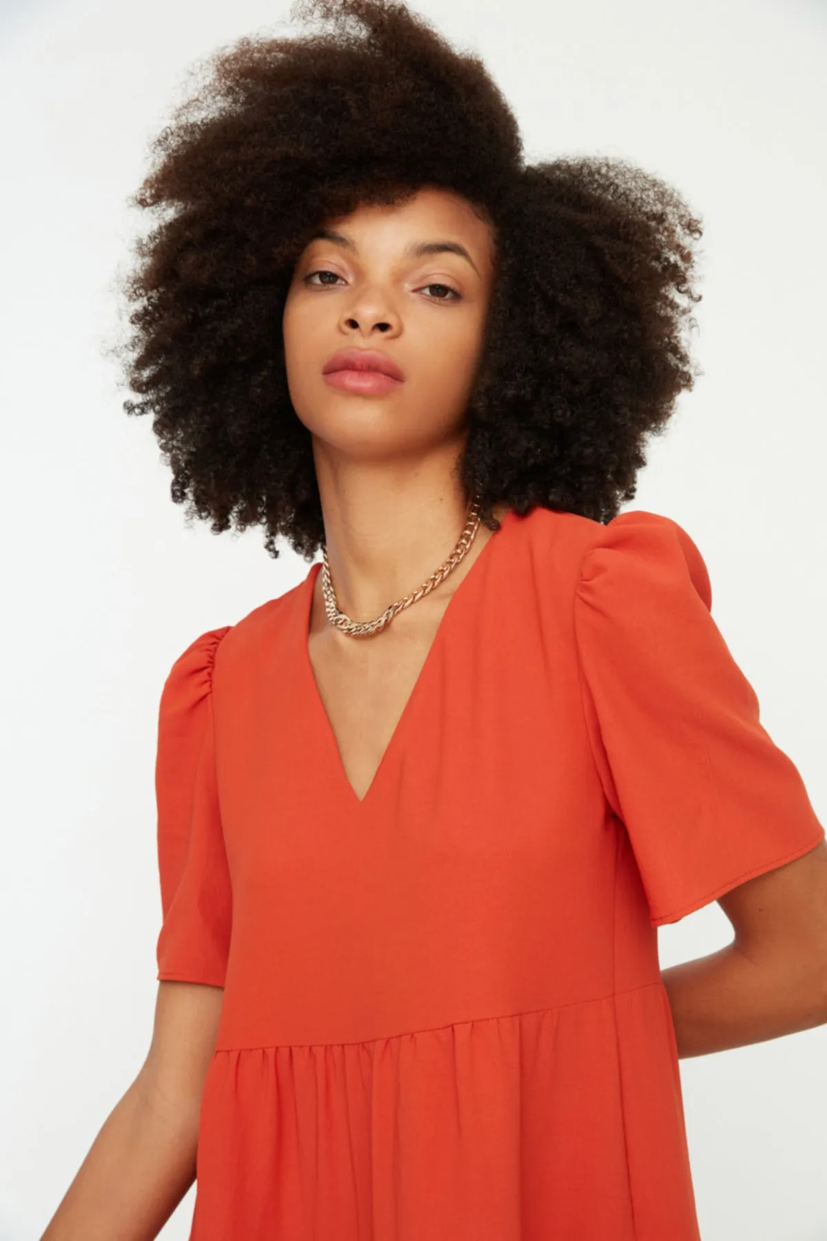 Trendyol Collection  Kacheliges, weit geschnittenes Mini-Webkleid TWOSS20EL0400