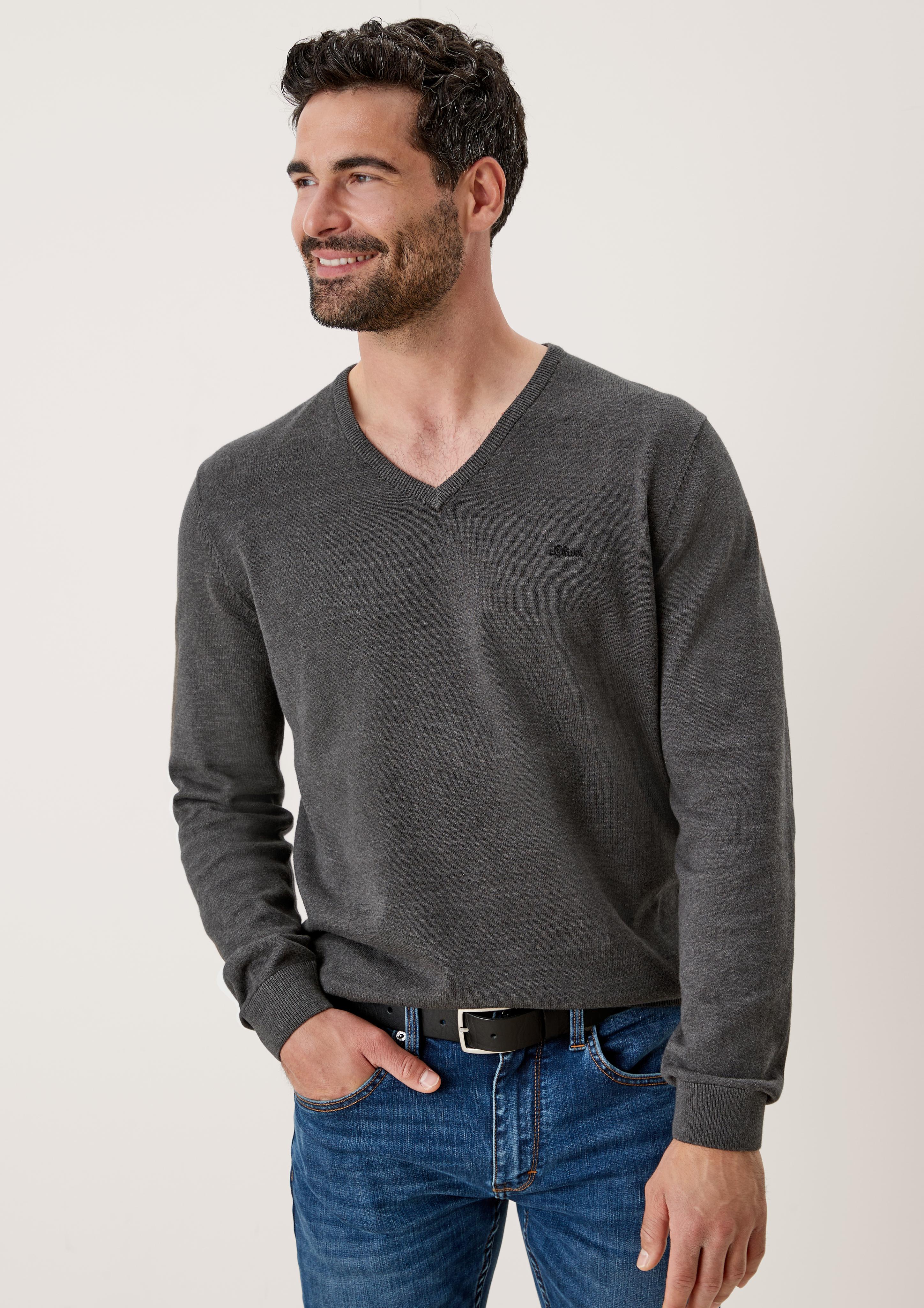 Feinstrickpulli mit V-Ausschnitt  03.899.61.7623-98W2